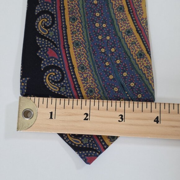 Avanzata Silk Tie Multicolor Paisley Boho Handcrafted Canada W 4 L 58.25 inches - Picture 7 of 16